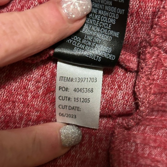 Torrid Super Soft Plush Tunic Hoodie in Jester Red - Size 2X (18-20) - Picture 7 of 8